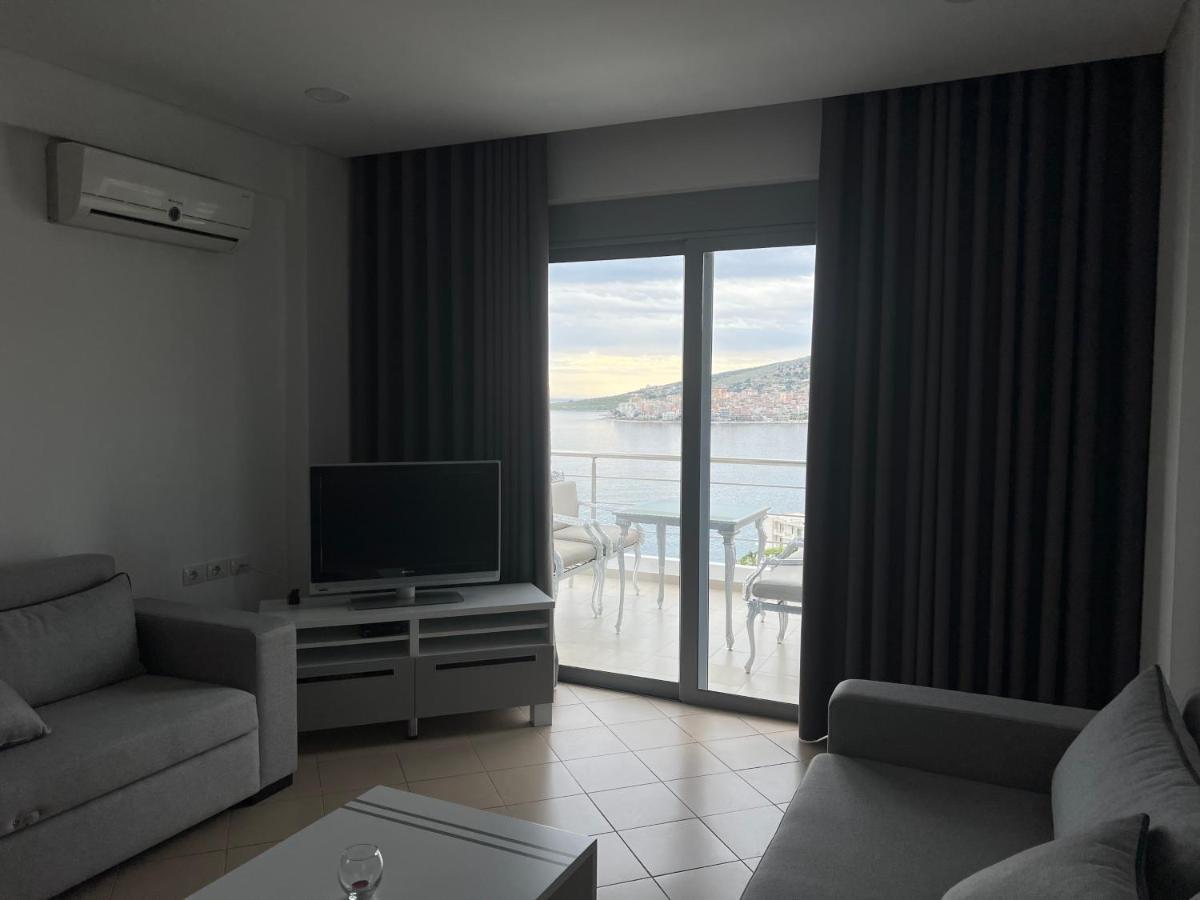 Lorenso Guest House Sarandë Exteriör bild